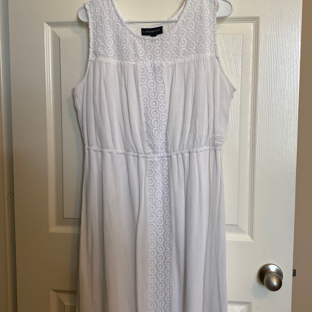 White Dress 14/16
